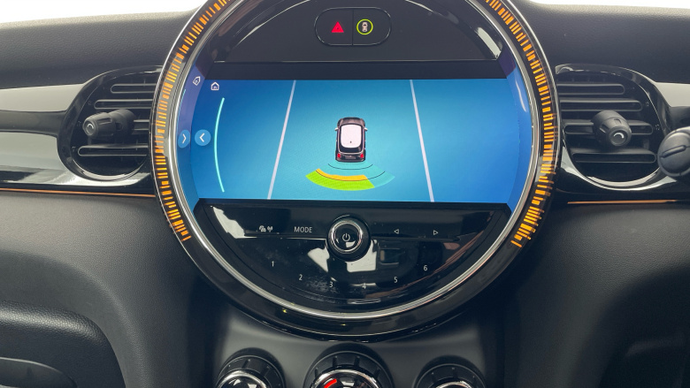 MINI Hatchback 1.5 Cooper Classic 3dr Auto Petrol Hatchback